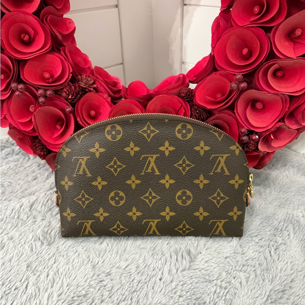 *SOLD* New Louis Vuitton Monogram Canvas Cosmetic Case - Brown & Gold